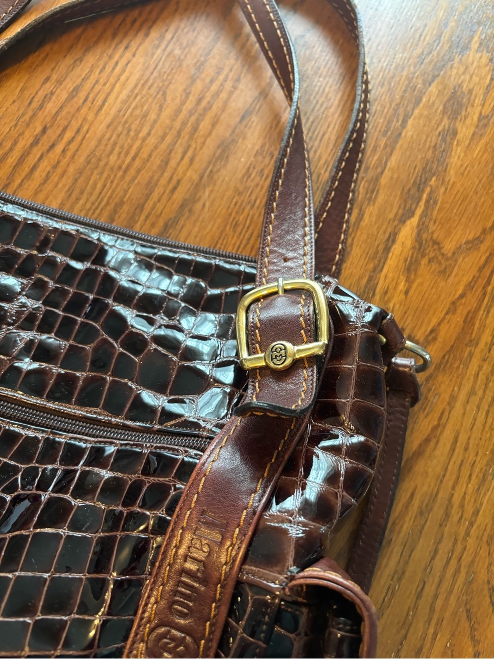 Marino orlandi handbag purse tote crocodile embossed brown patent leather gold - Picture 10 of 14
